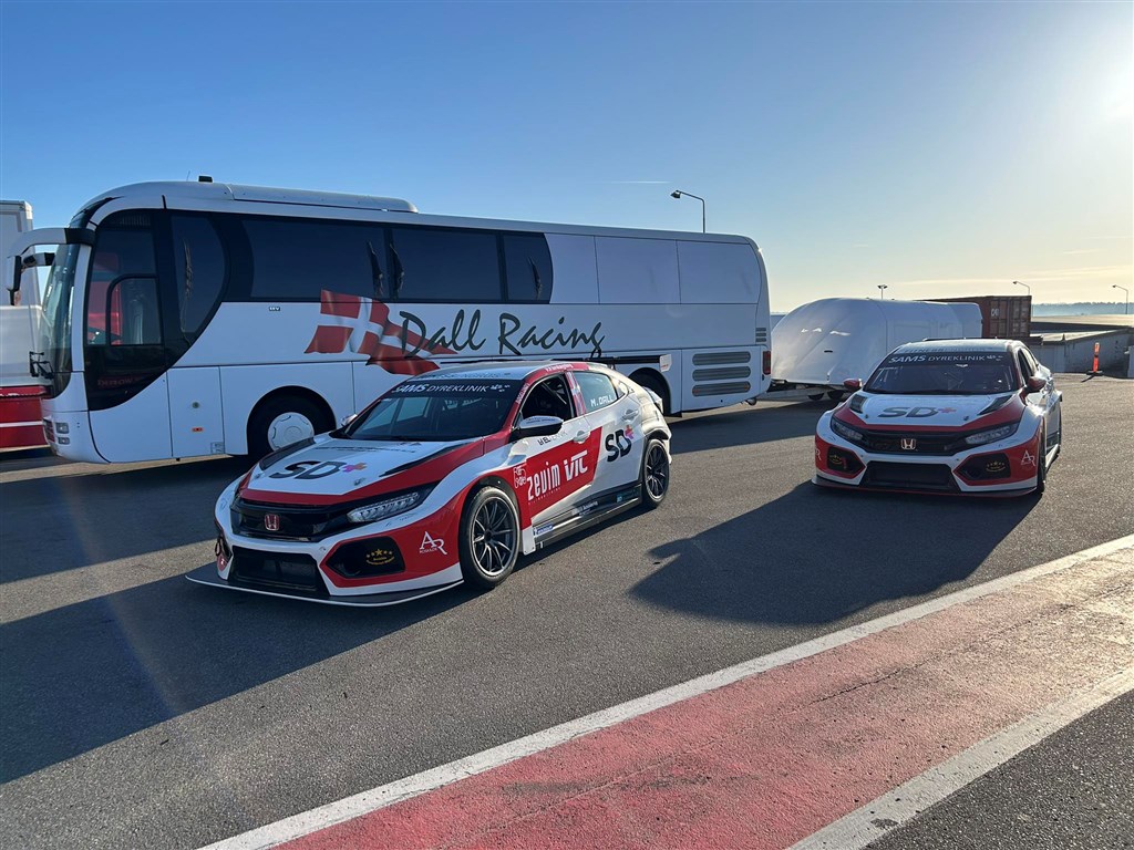 Dall-brødrene er klar efter succesfulde forberedelser.
(Foto: Dall Racing)